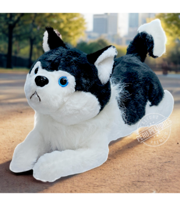 PERRO HUSKY CON LADRIDO