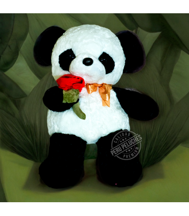 PANDA CON ROSA