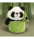 PANDITA CON BAMBU